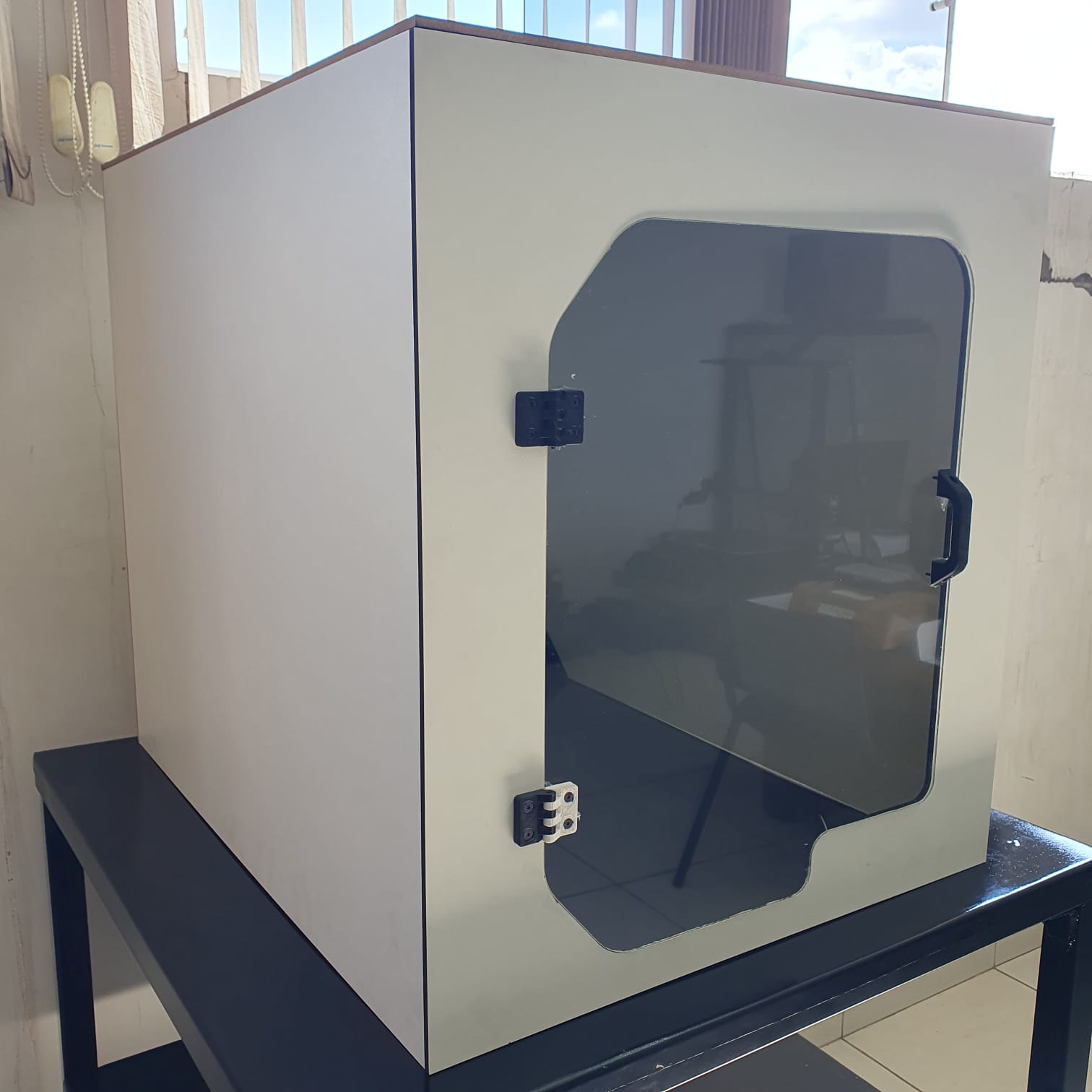 Corte a laser CO2 cabine fechada MDF e Acrilico