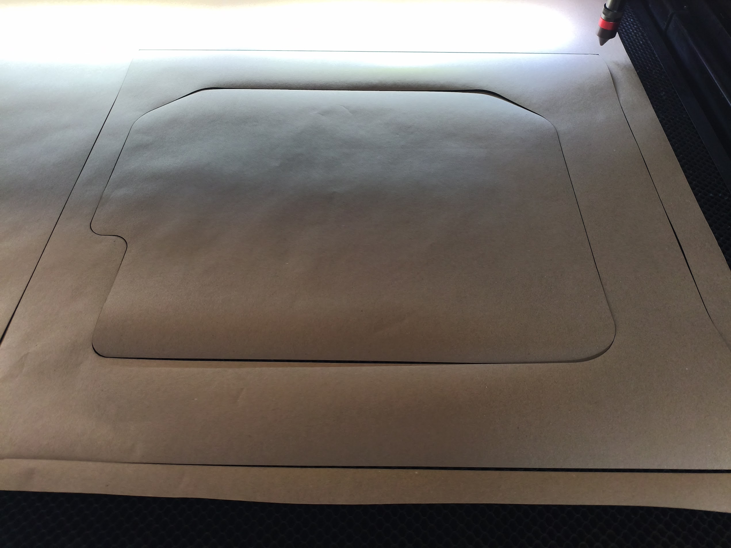 Corte laser papel kraft